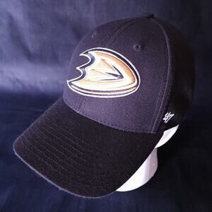 Anaheim Ducks Logo '47 Brand Clean Up Black Adjustable Strapback NHL Dad Hat Cap